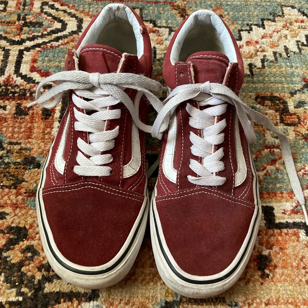 Red Old Skool Vans low shoe